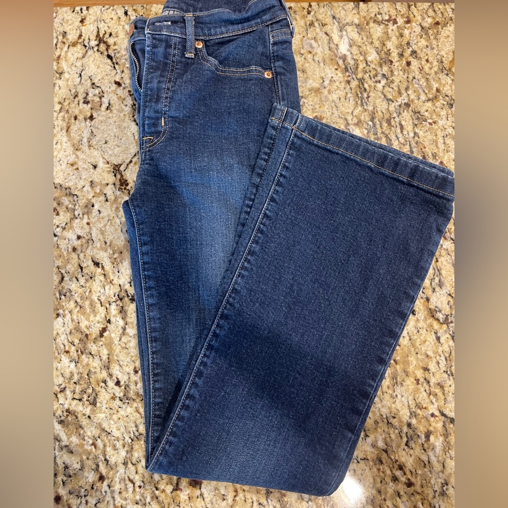 GAP Blue Denim '70s Flare High Rise Jeans size 2